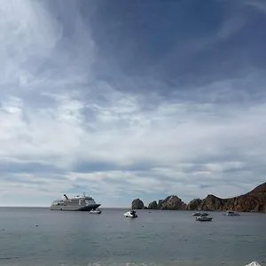 https://cabo-cottage-bahia-del-tezal.cabosanlucashotelsmexico.com